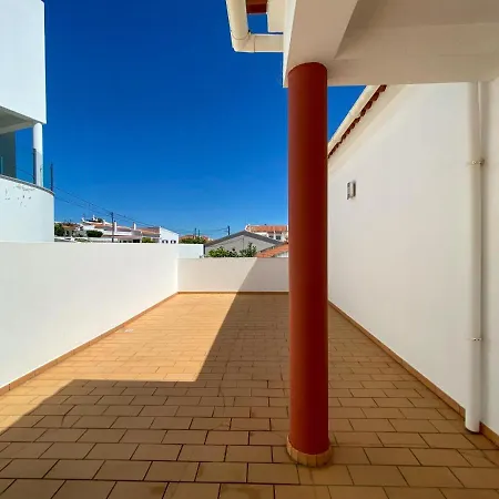 Spacious In Ideal For Families #1938 Lejlighed Portimão